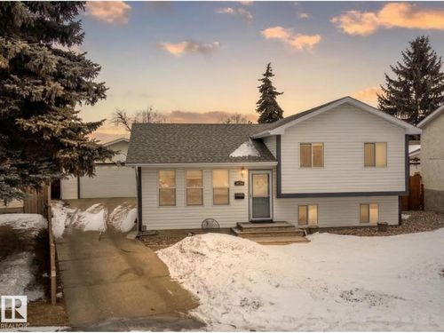 3516 13 Ave Nw, Edmonton, AB, T6L3B3 | Card Image
