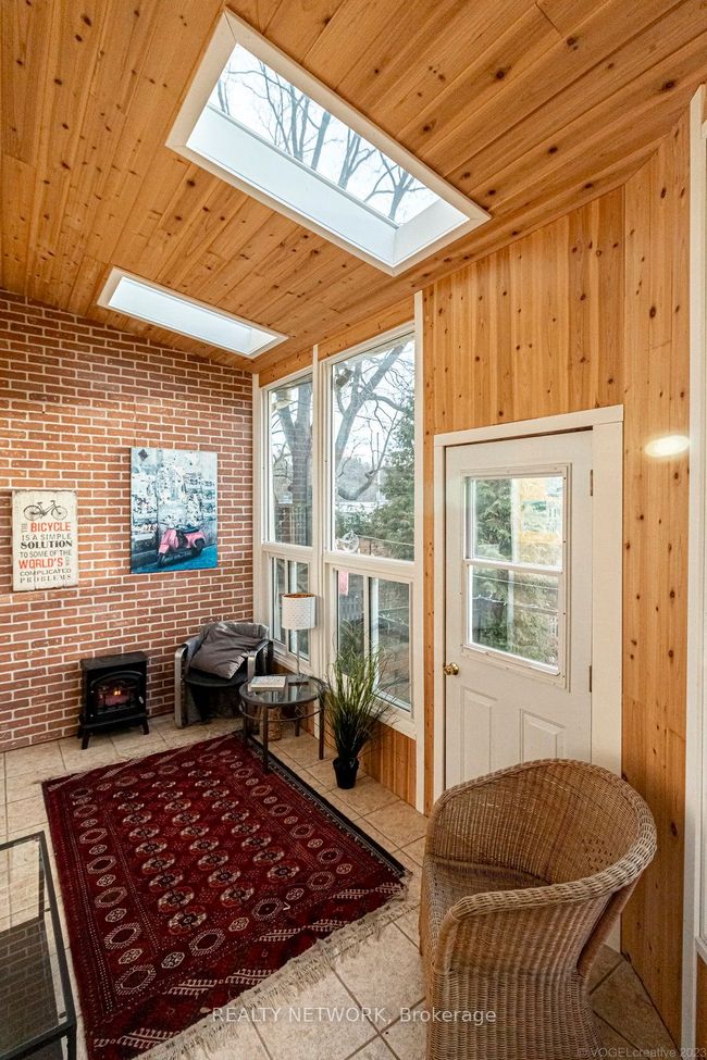 16 Hatt St, House attached with 3 bedrooms, 3 bathrooms and null parking in Dundas ON | Image 10