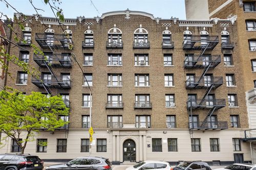 42-812 Riverside Drive, New York, NY, 10032 | Card Image