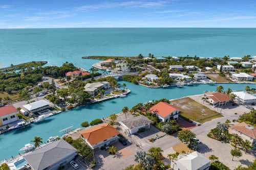 154 S Indies Dr, Duck Key, FL, 33050-3720 | Card Image