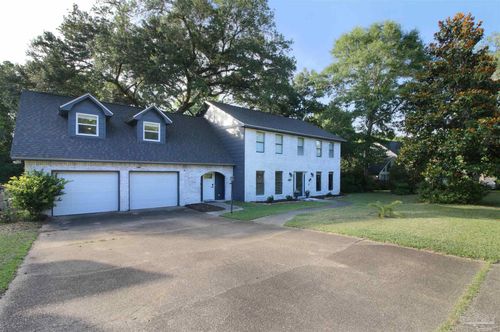9012 Woodrun Rd, Pensacola, FL, 32514-5515 | Card Image
