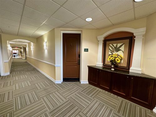 315-13941 Clubhouse Dr, Tampa, FL, 33618-2706 | Card Image