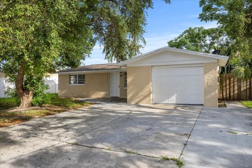 3524 Hoover Dr, HOLIDAY, FL, 34691-3325 | Card Image