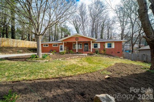 131 Locust Ct, Arden, NC, 28704-2904 | Card Image