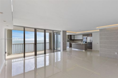 apt-18f-881 Ocean Dr, Key Biscayne, FL, 33149-2637 | Card Image