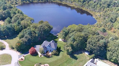 10 Dunham Pond Rd, Lakeville, MA, 02347-1438 | Card Image