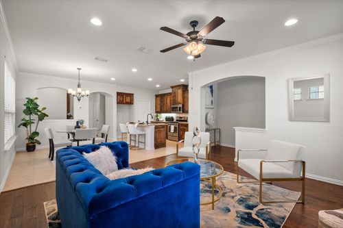 3825 Cascade Sky Dr, Arlington, TX, 76005-1121 | Card Image