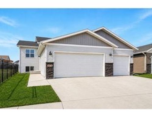 6879 67th St S, Horace, ND, 58047-9586 | Card Image