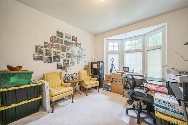 14_38049_Lantern_Hill_Ct_Farmington_Hills_MI_48331_USA-Living_room-194376_SEP-25.jpg | Image 13