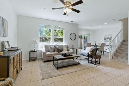 274 W Gaspara Dr, Mountain House, CA, 95391-3033 | Card Image