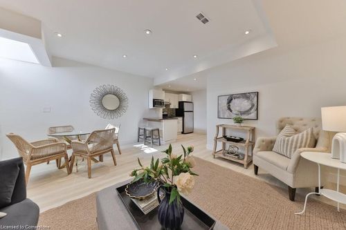 lower-1074 Gabriel Pl, Burlington, ON, L7R4J6 | Card Image