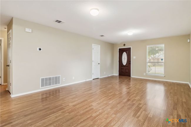 360 Ibis Falls Dr, House other with 3 bedrooms, 2 bathrooms and null parking in New Braunfels TX | Image 5