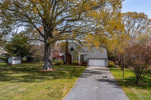 150 E Harbor Dr, Reedville, VA, 22539-3621 | Card Image