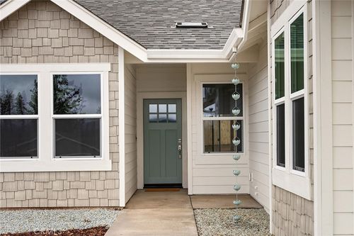 6097 Vista Knolls Dr, Paradise, CA, 95969-4329 | Card Image