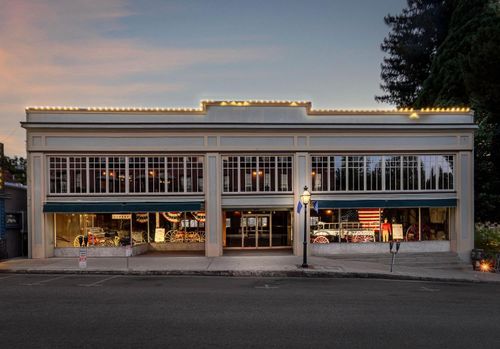 210 Broad St, Nevada City, CA, 95959-2502 | Card Image