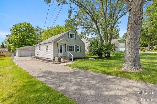 3370 Milo St, Walker, MI, 49534-2496 | Card Image