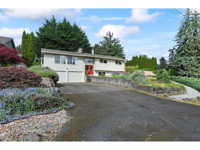 2335 5 Th St, House other with 3 bedrooms, 2 bathrooms and 2 parking in Columbia City OR | Image 4