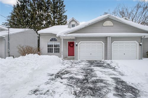 102 Otis St, Liverpool, NY, 13088-6600 | Card Image