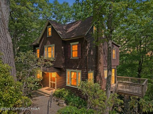 90 Oak Ct, Stroudsburg, PA, 18360 | Card Image