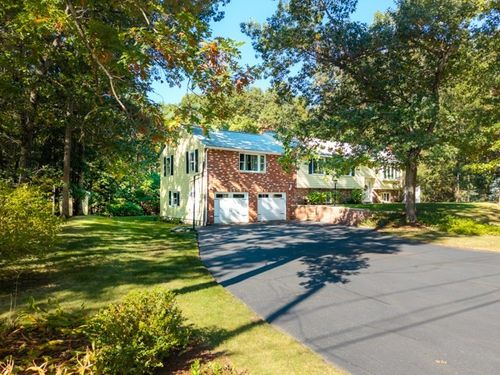5 Pomeroy Rd, Andover, MA, 01810-6008 | Card Image