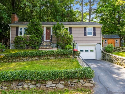 1 Bow St, Wellesley, MA, 02481-3303 | Card Image