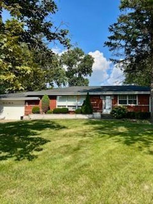 5655 S Ashland Ave, Countryside, IL, 60525-3510 | Card Image