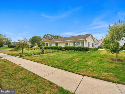 1 Bourbon Red Dr, MECHANICSBURG, PA, 17050-7951 | Card Image