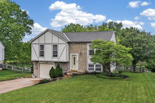 1586 Hickory Hill Ct, Florence, KY, 41042-9710 | Card Image