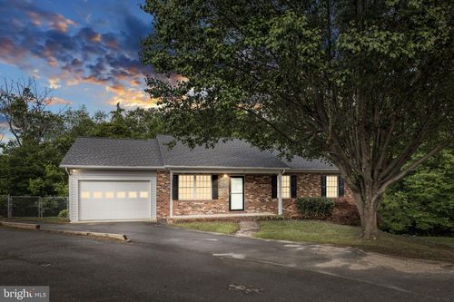 7 Payton Ct, FREDERICKSBURG, VA, 22405-2254 | Card Image