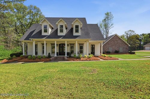 1638 Suzanna Dr, Raymond, MS, 39154-7676 | Card Image