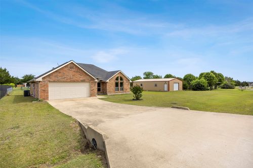 1209 Southview Dr, Waxahachie, TX, 75165-6030 | Card Image