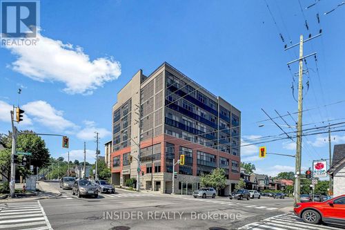 103-427 Aberdeen Ave, Hamilton, ON, L8P2S4 | Card Image