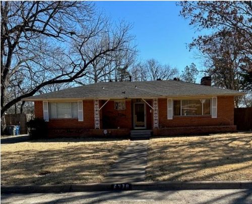2438 Five Mile Cir, Dallas, TX, 75233-2843 | Card Image