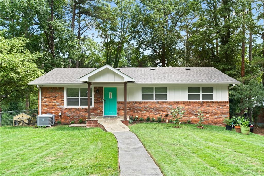 Rosalyn Dr, Marietta, GA 30062