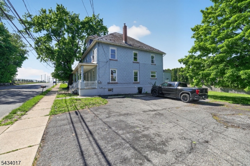 Residential in Phillipsburg Town 2
