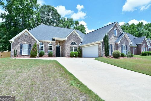 623 Shadow Wood Dr, Smiths Station, AL, 36877-4841 | Card Image