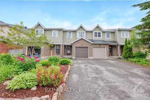 {{alt}} | Card Image