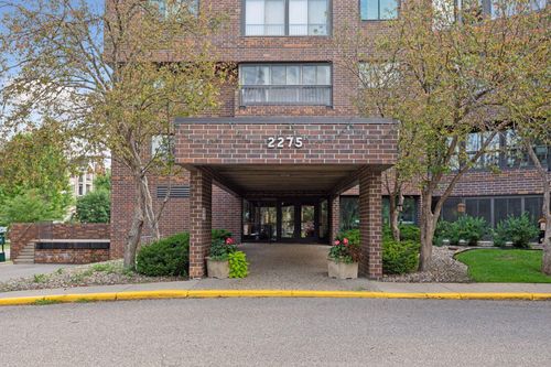 308w-2275 Youngman Ave, Saint Paul, MN, 55116-4407 | Card Image