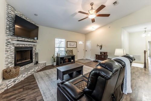 50 Canary St, Pointblank, TX, 77364 | Card Image