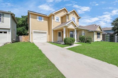 20911 Gastonbury Lane, House other with 3 bedrooms, 2 bathrooms and null parking in Humble TX | Image 2