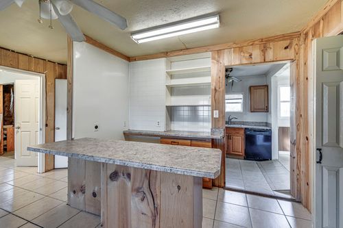 1010 Oak Valley Ln, Corsicana, TX, 75110-0484 | Card Image