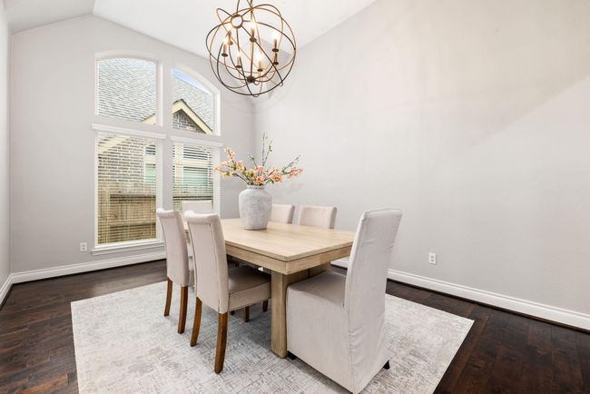 2314 Laurel Loch Ln, House other with 4 bedrooms, 2 bathrooms and 2 parking in Pearland TX | Image 4