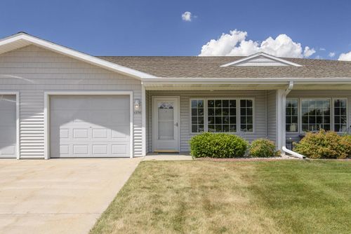 3-3-1270 Stillwater Lane, HARTFORD, WI, 53027 | Card Image