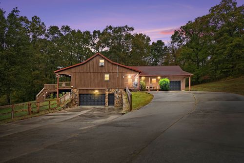 3880 Witty Ln, Hopkinsville, KY, 42240-9034 | Card Image