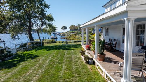 417 River Rd, Pawcatuck, CT, 06379-2074 | Card Image