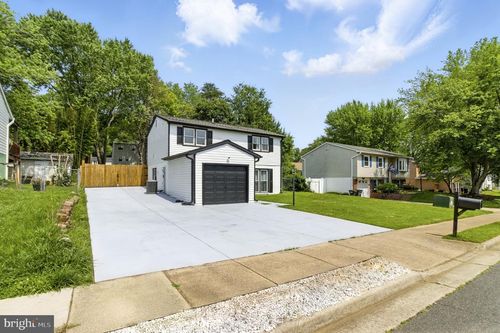 13727 Mahoney Dr, WOODBRIDGE, VA, 22193-4446 | Card Image