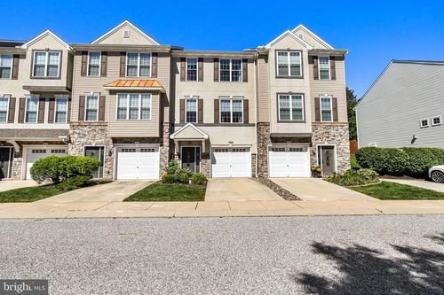 2418 Schultz Way, YORK, PA, 17402-4904 | Card Image