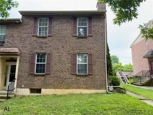 1890 Redwood Dr, WHITEHALL, PA, 18052-4151 | Card Image