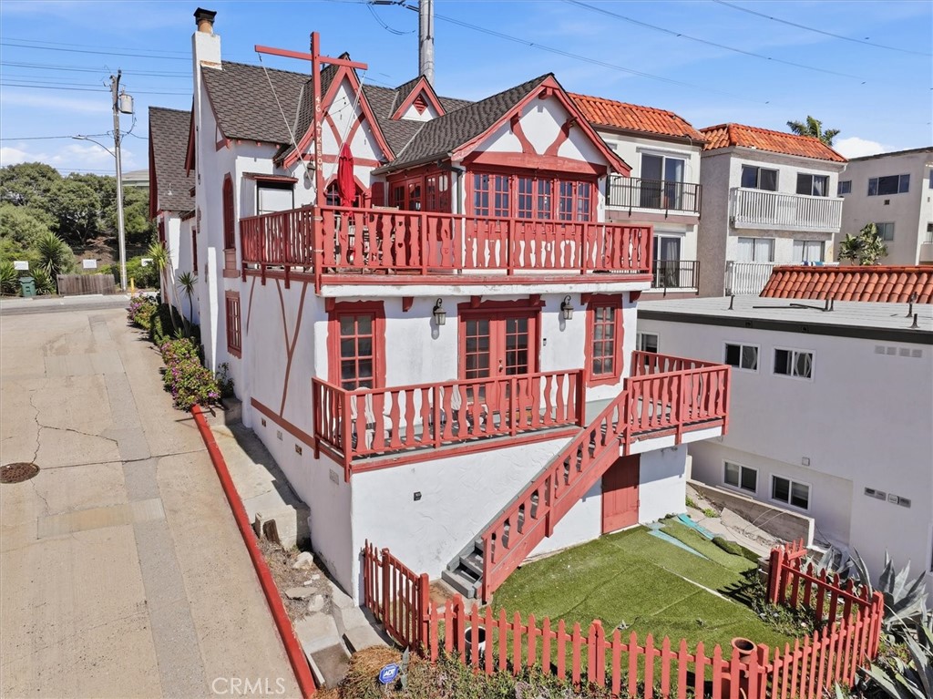 Residential in Manhattan Beach