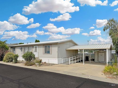 2102 Westwind Ct, Clarkston, WA, 99403-1382 | Card Image
